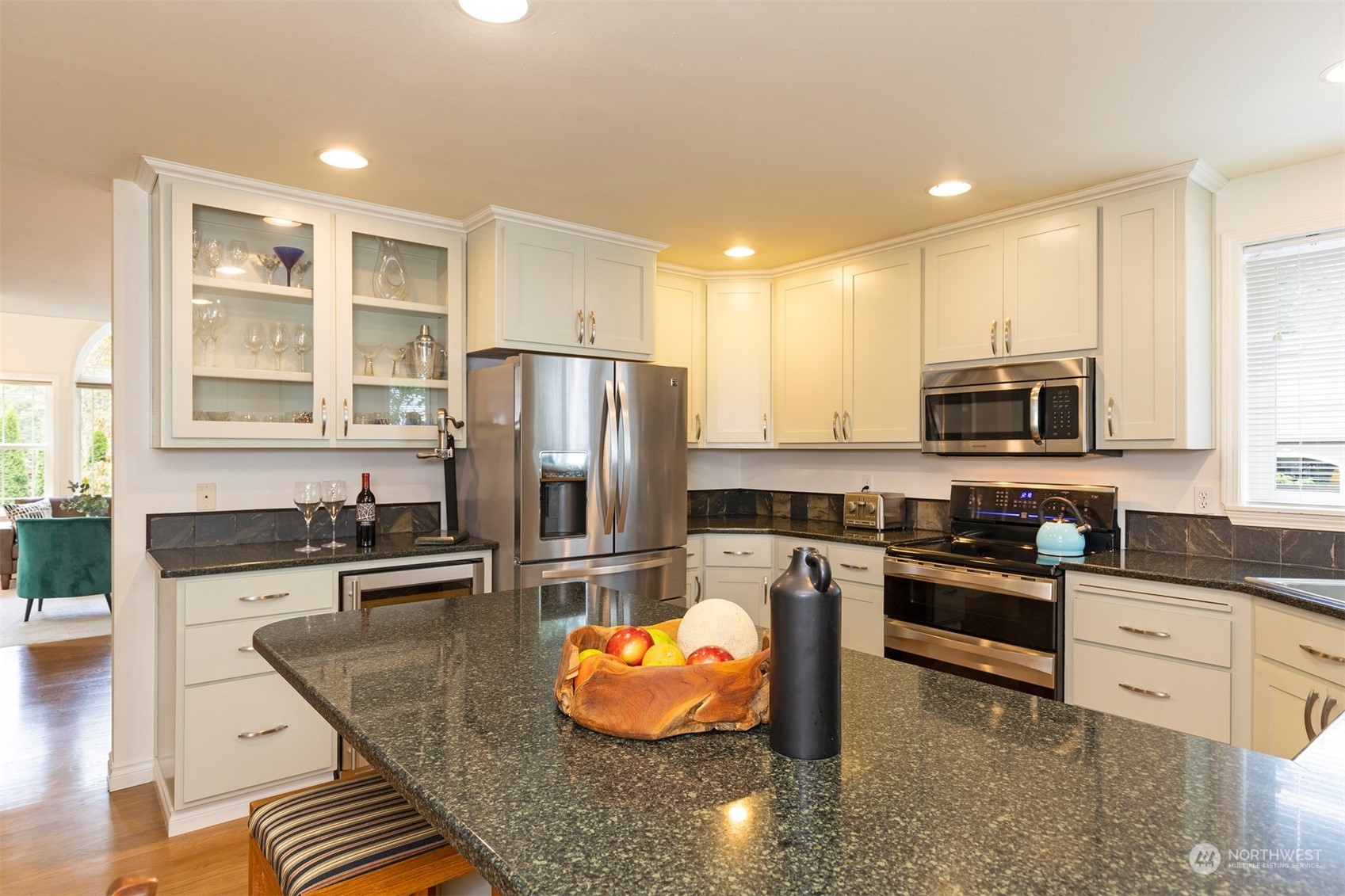 21318 Damson Road Bothell, WA 98021 - Photo 13 of 30 Gallery Image 13