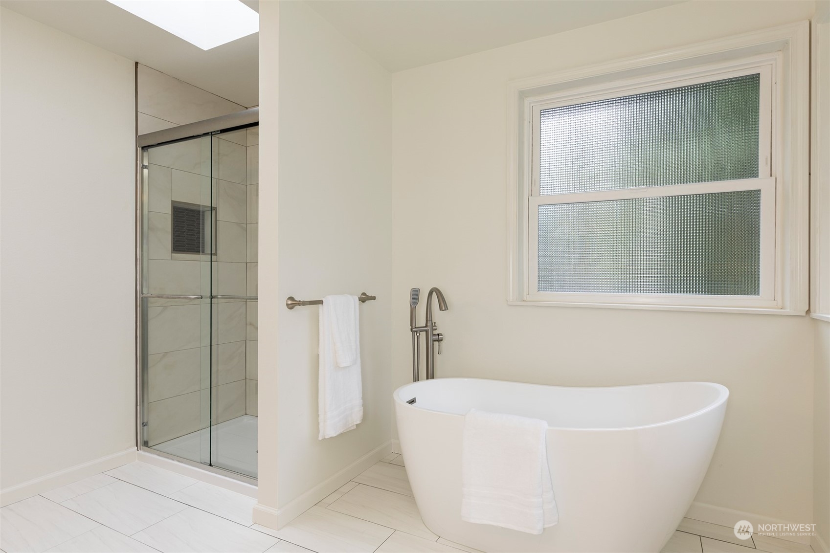 21318 Damson Road Bothell, WA 98021 - Photo 24 of 30 Gallery Image 24