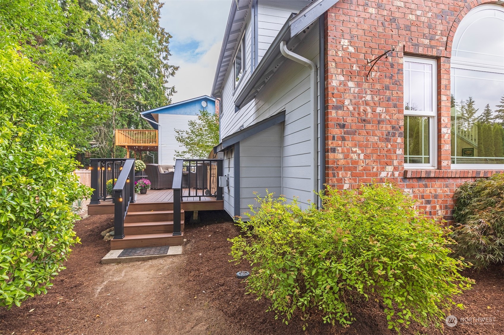 21318 Damson Road Bothell, WA 98021 - Photo 29 of 30 Gallery Image 29