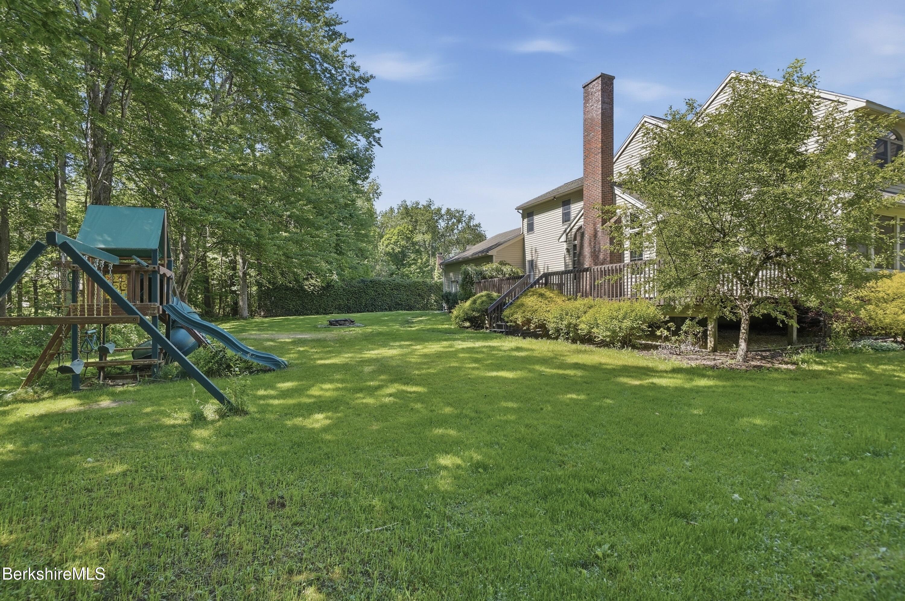 36 Meadow Ridge Drive Pittsfield, MA 01201 - Photo 53 of 54 dsc08637