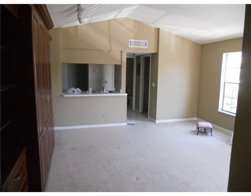6340 La Costa Drive, Unit D Boca Raton, FL 33433 - Photo 2 of 6 Additional Photo