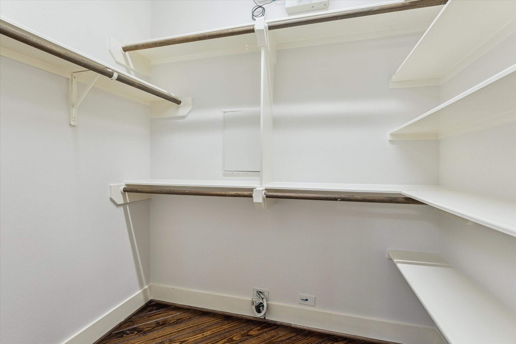 1819 Dart Street Houston, TX 77007 - Photo 27 of 30 This is the second walk-in closet in the primary