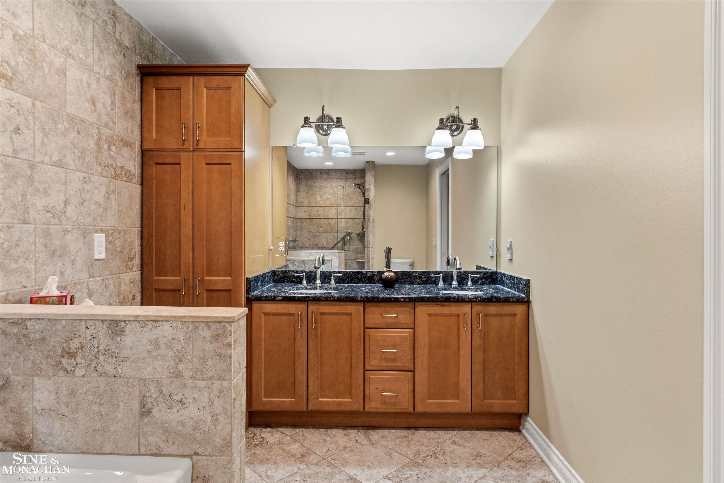 1061 North Renaud Road Grosse Pointe Woods, MI 48236 - Photo 24 of 63