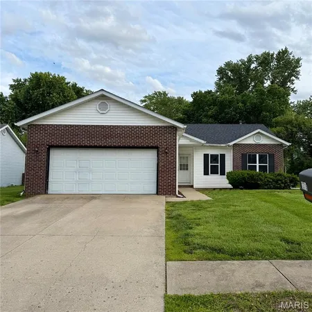 $2,600 | 1319 Terrace Green Lane, O'Fallon, IL 62269