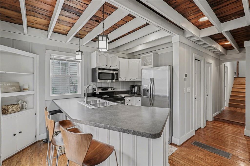 77 R Street Lee's Summit, MO 64086 - Photo 7 of 25