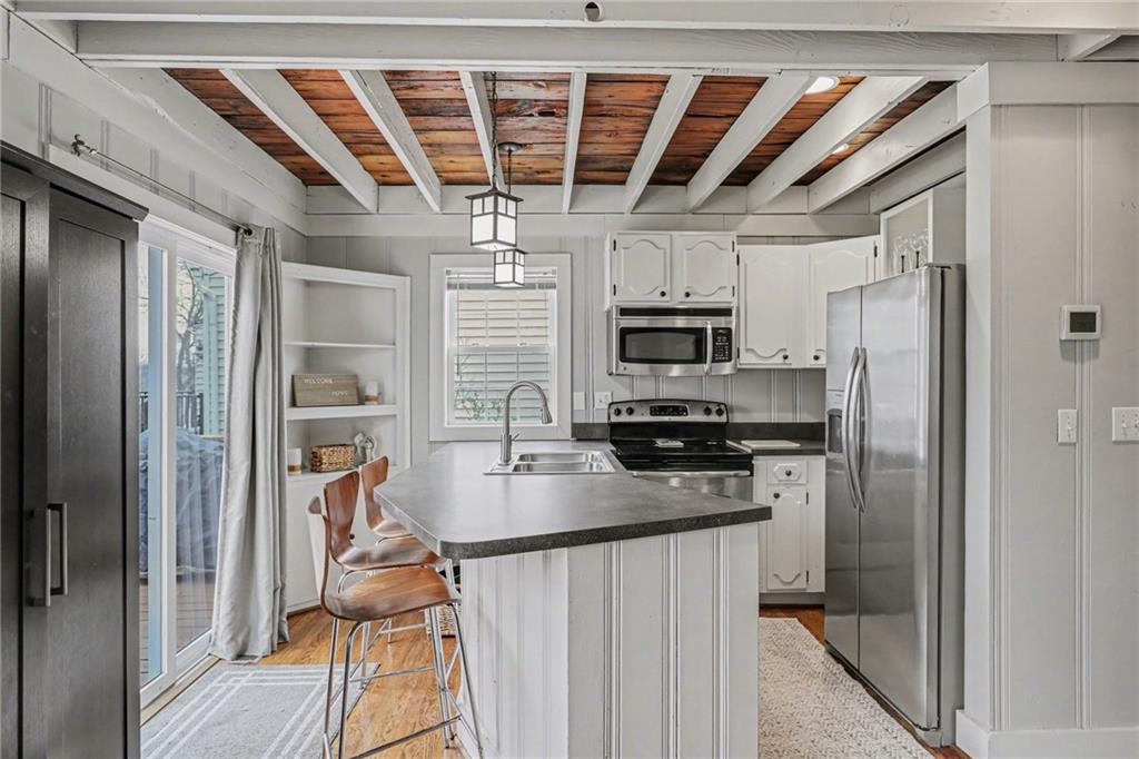 77 R Street Lee's Summit, MO 64086 - Photo 9 of 25