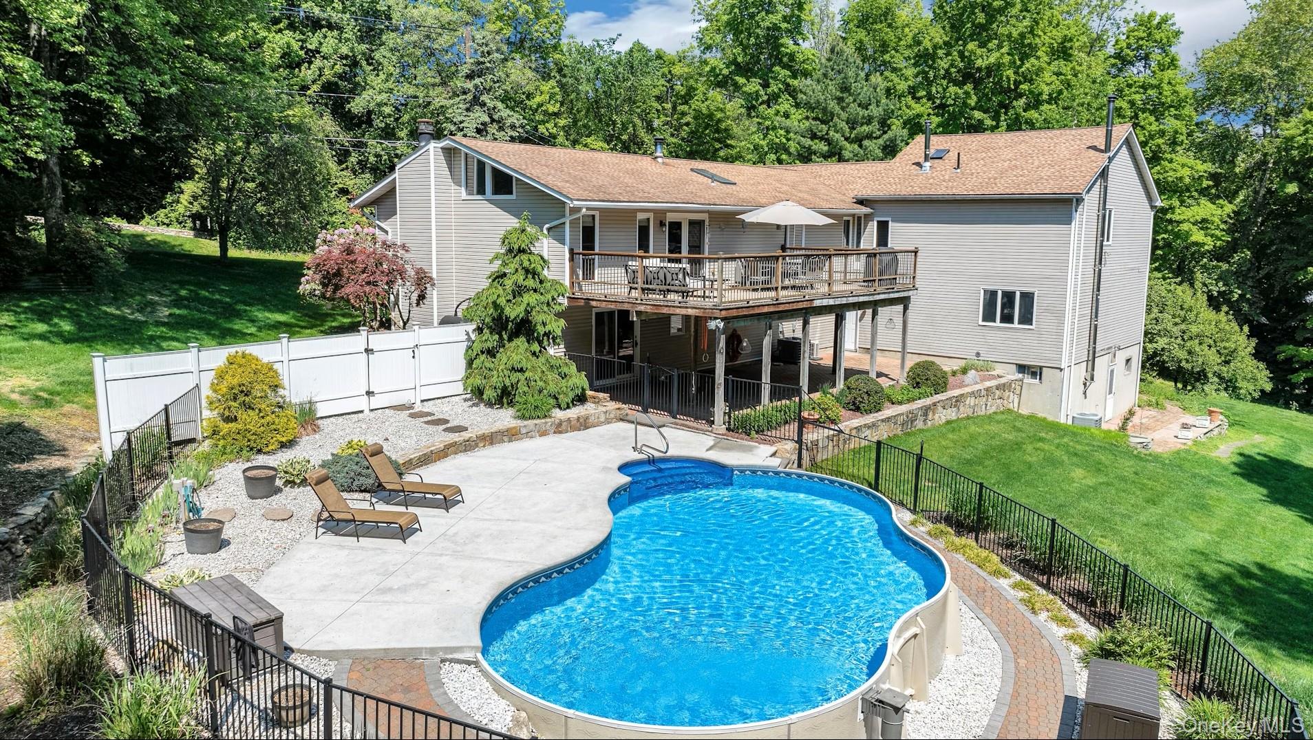 204 Cherry Hill Road Carmel, NY 10512 - Photo 36 of 41