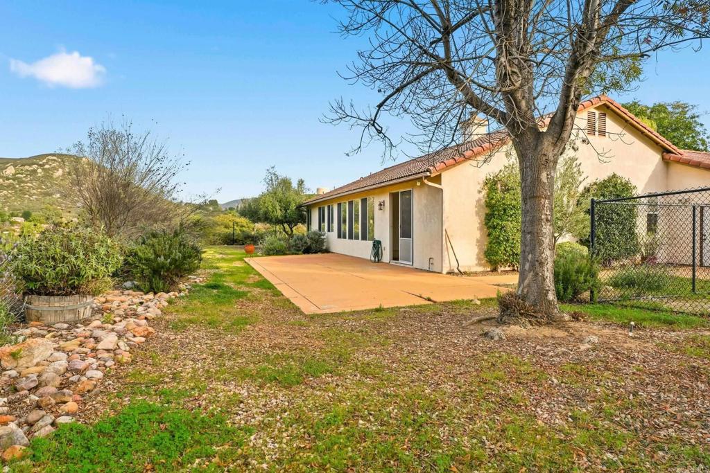 23322 Nuevo Mundo Road Ramona, CA 92065 - Photo 35 of 40