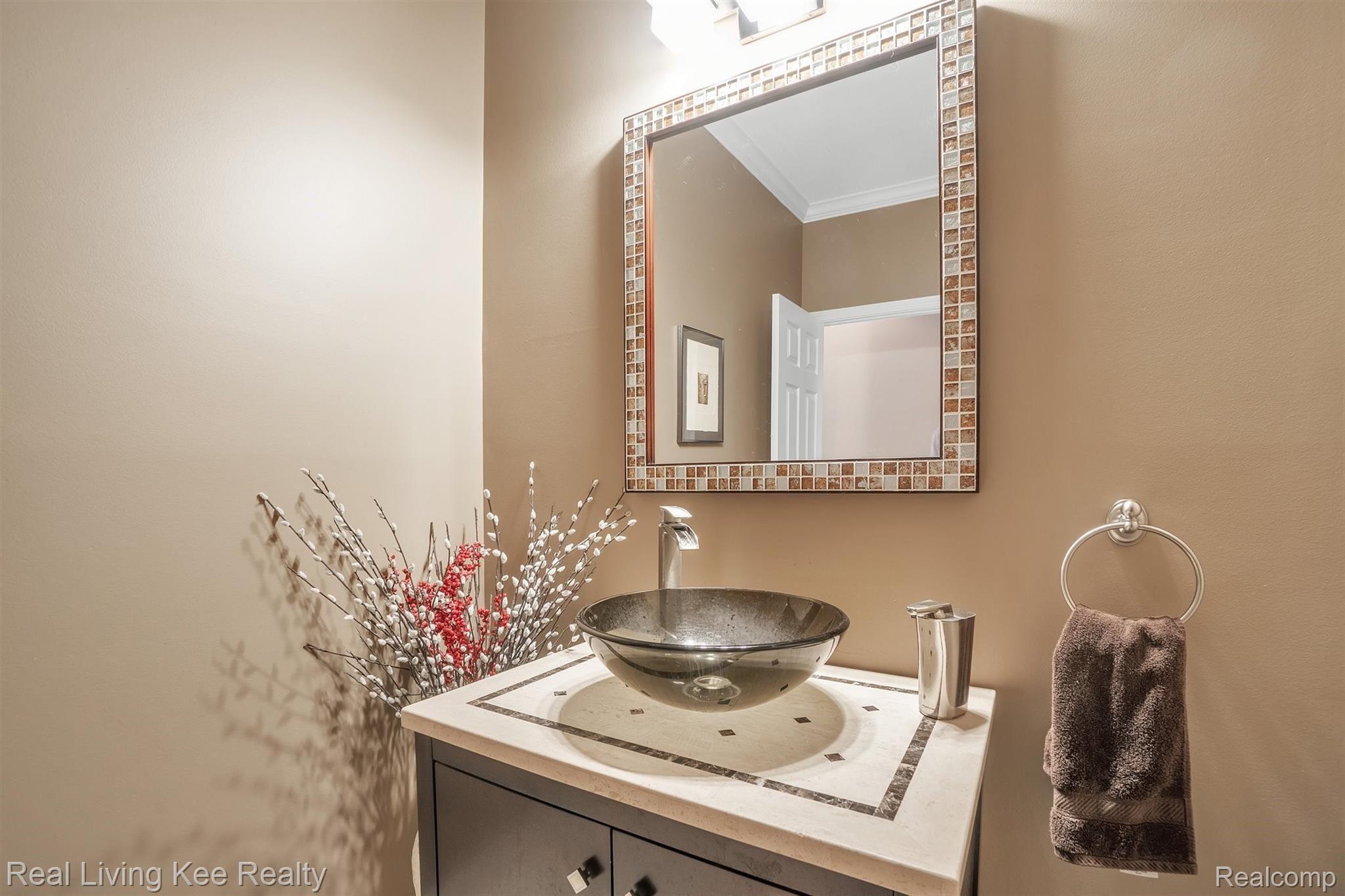 4061 Jacquelynn Court Rochester, MI 48306 - Photo 22 of 49 22-4061 Jacquelynn Ct-22.jpg