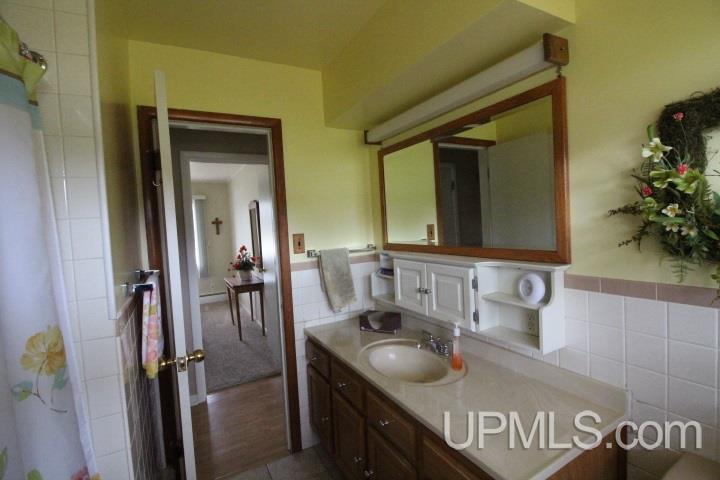 3349 Highway 2 Bark River, MI 49807 - Photo 11 of 19 Gallery Image 11