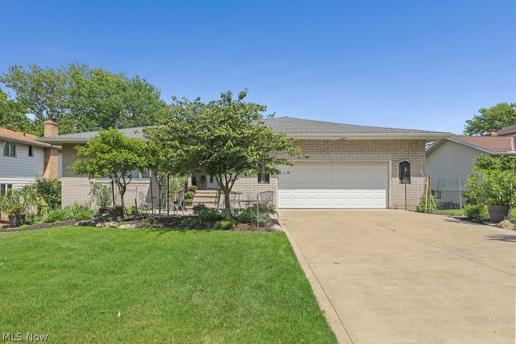 7159 Rustic Ovl Independence, OH 44131 - Photo 2 of 50