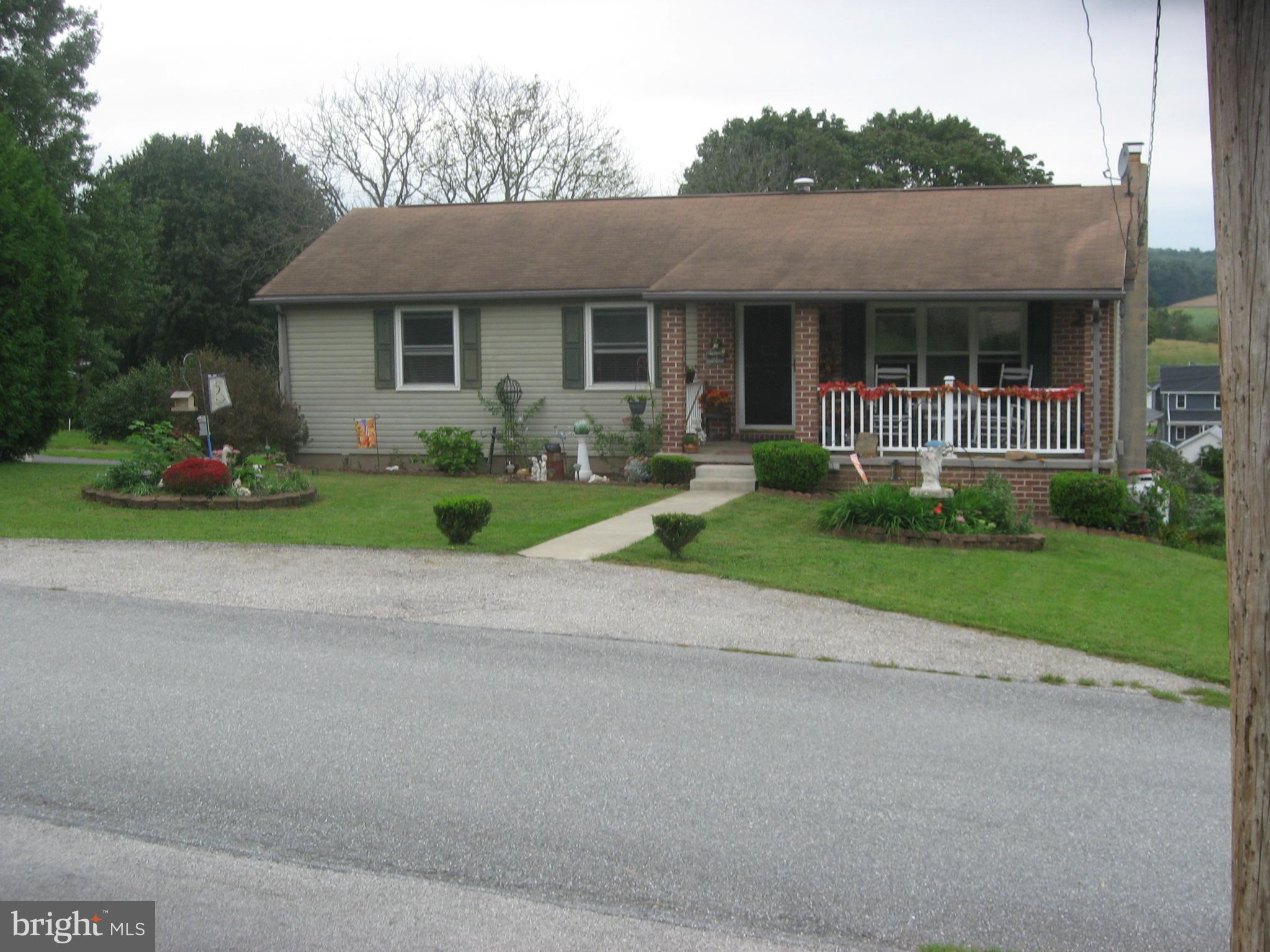 21 Locust Street Spring Grove, PA 17362 - Photo 4 of 58 Parking out front also