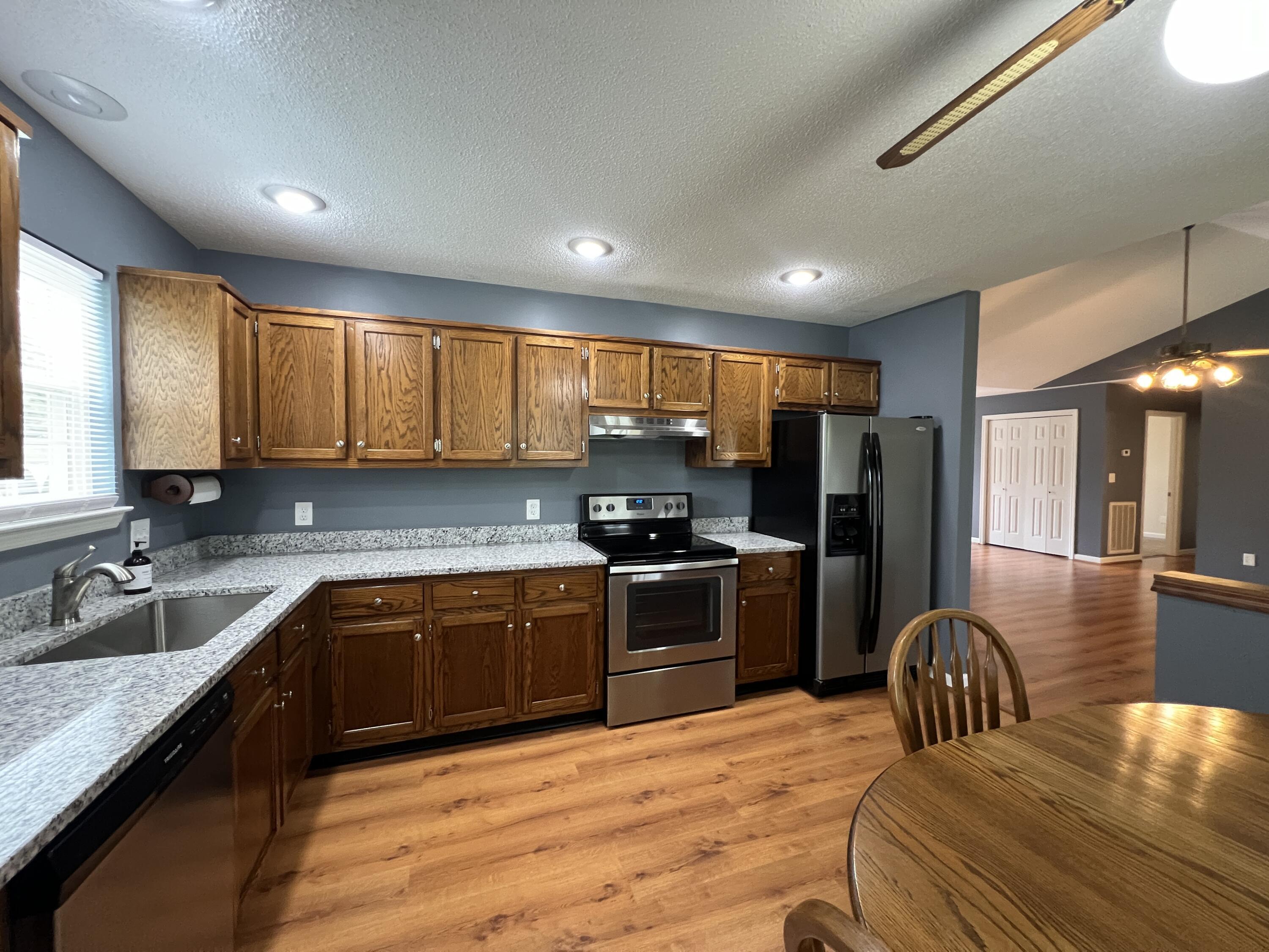 5648 Tucker Road Ooltewah, TN 37363 - Photo 8 of 27 Kitchen