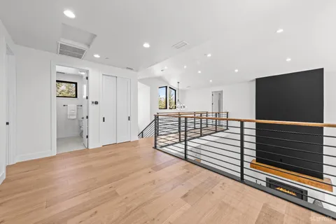 a view of a livingroom with furniture