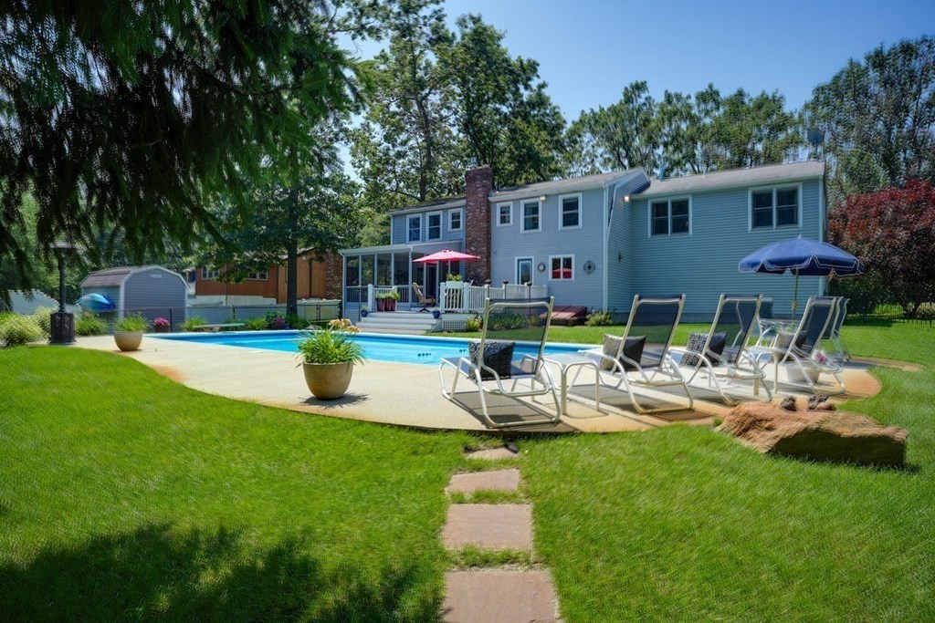 3 Lyman Avenue Hudson, MA 01749 - Photo 2 of 42