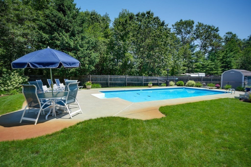 3 Lyman Avenue Hudson, MA 01749 - Photo 3 of 42