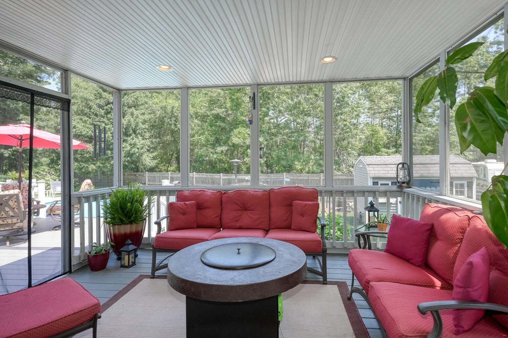 3 Lyman Avenue Hudson, MA 01749 - Photo 34 of 42