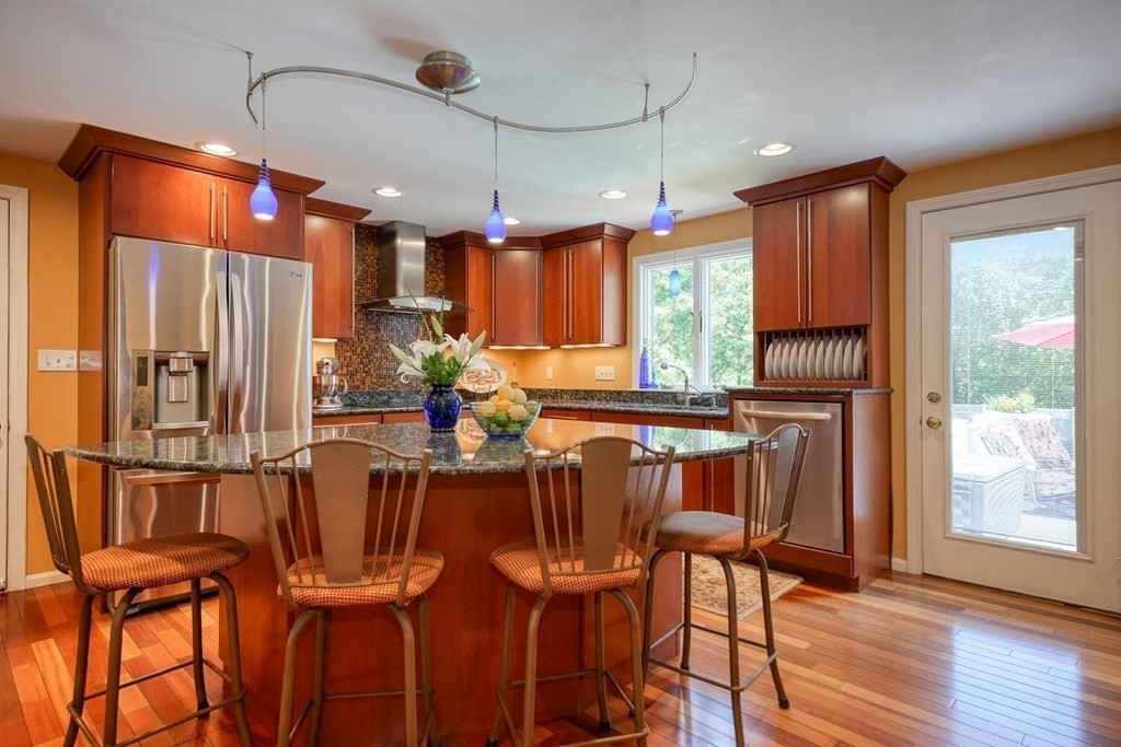 3 Lyman Avenue Hudson, MA 01749 - Photo 6 of 42