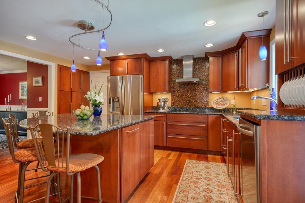 3 Lyman Avenue Hudson, MA 01749 - Photo 8 of 42