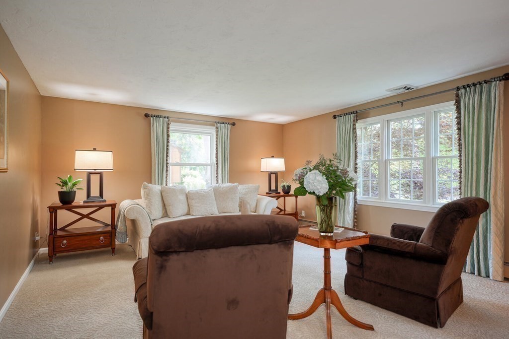 3 Lyman Avenue Hudson, MA 01749 - Photo 10 of 42