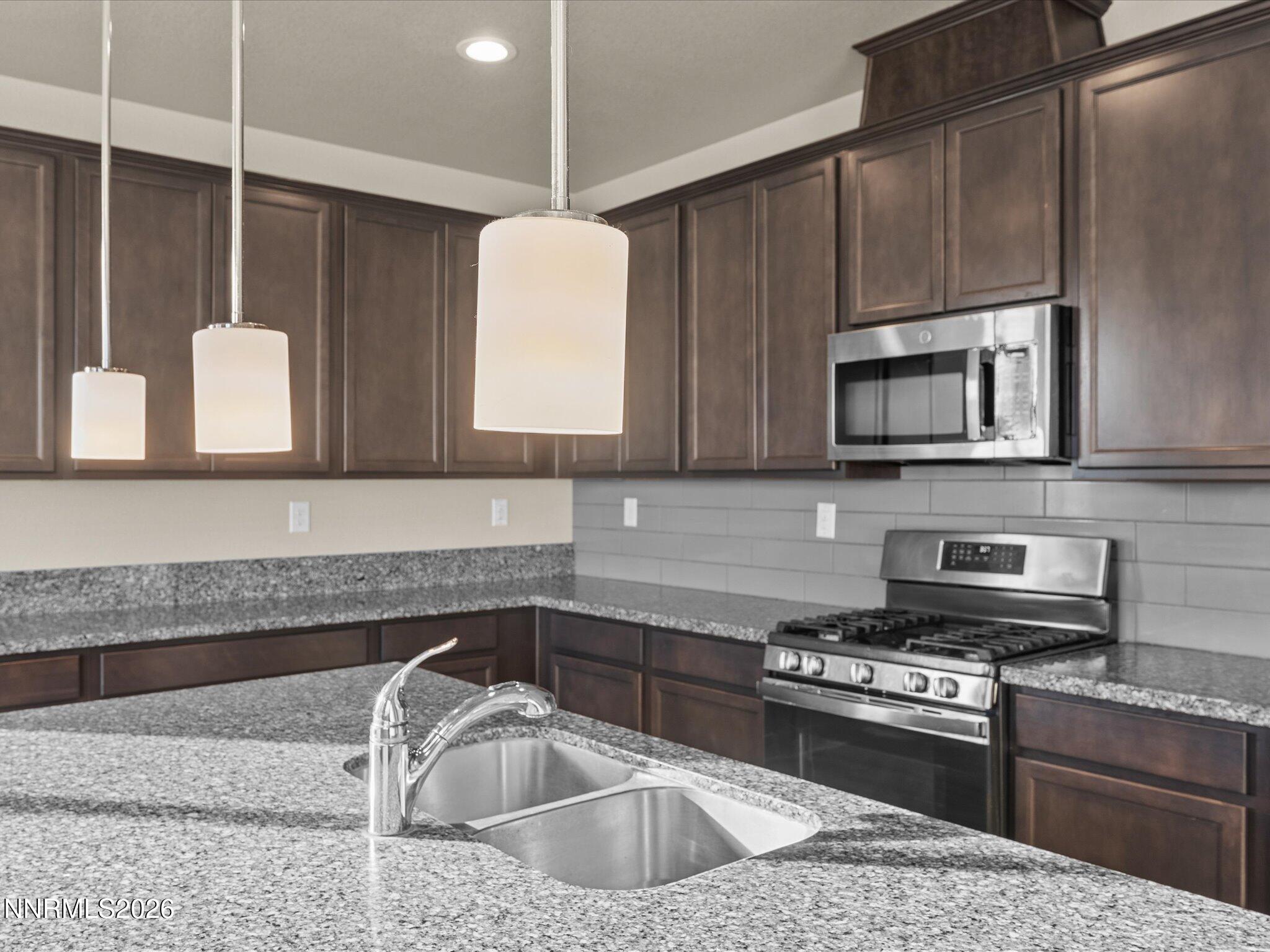 169 Pelican Way Fernley, NV 89408 - Photo 15 of 49 15-169 Pelican Way-114