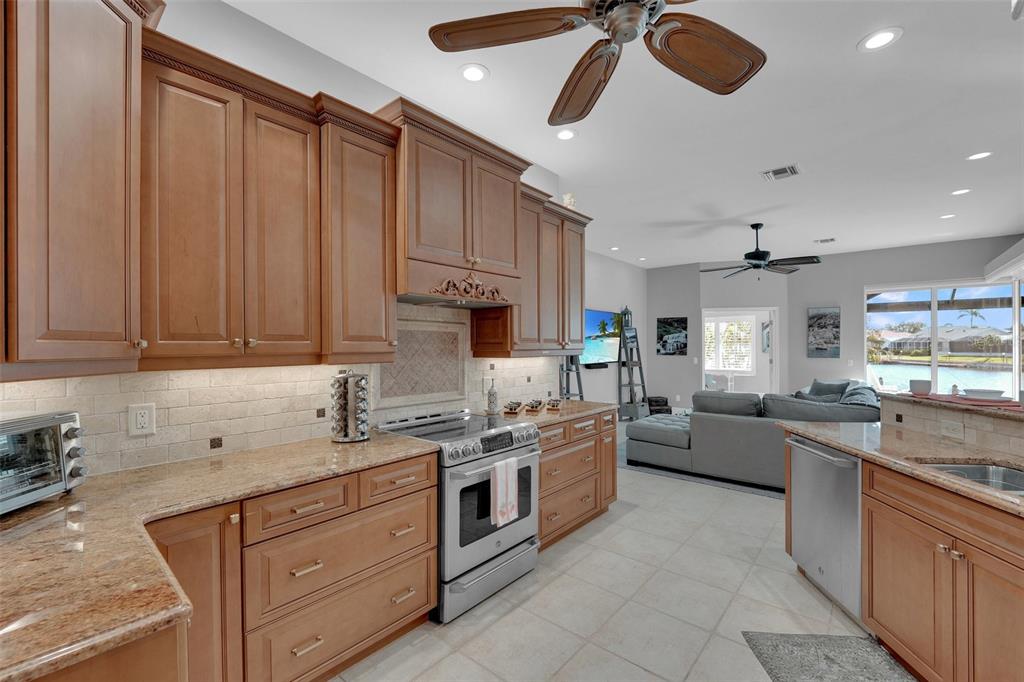 2436 Deborah Drive Punta Gorda, FL 33950 - Photo 12 of 66