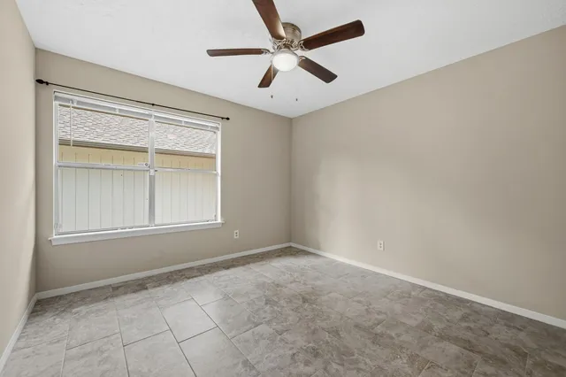 $2,300 | 3330 Beech Point Drive, Kingwood, TX 77345