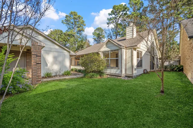 $2,300 | 3330 Beech Point Drive, Kingwood, TX 77345