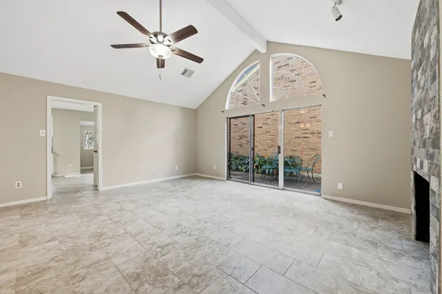 $2,300 | 3330 Beech Point Drive, Kingwood, TX 77345