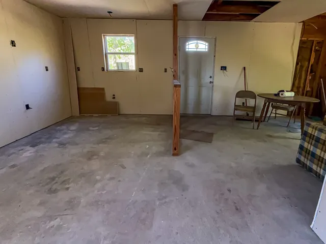 $63,000 | 142 West Hickory Cove, Onalaska, TX 77360