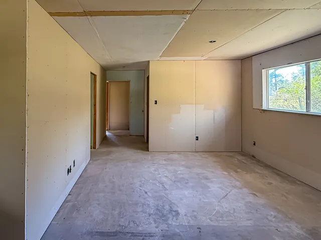 $63,000 | 142 West Hickory Cove, Onalaska, TX 77360