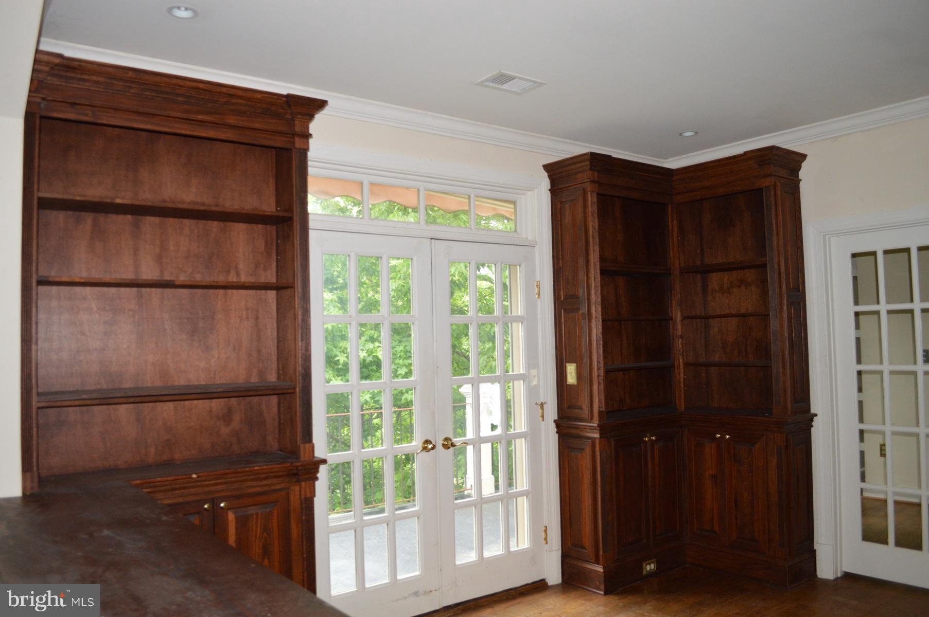 23045 Kirk Branch Road Middleburg, VA 20117 - Photo 2 of 29 study