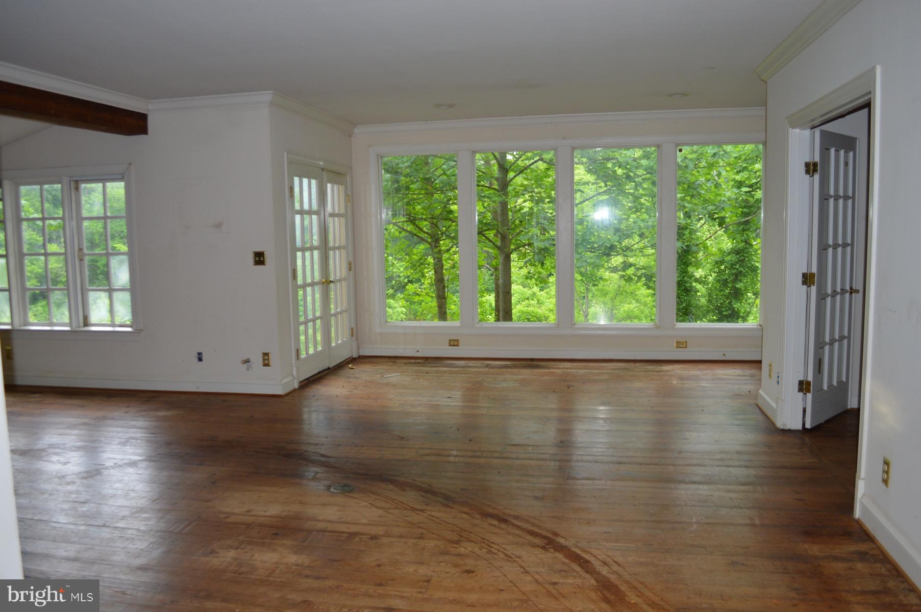 23045 Kirk Branch Road Middleburg, VA 20117 - Photo 15 of 29 LIVING
