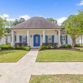 $549,999 | 122 Long Oak, Youngsville, LA 70592