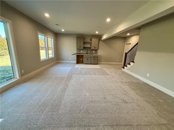 $489,750 | 1204 Northeast 5th Street, Oak Grove, MO 64075