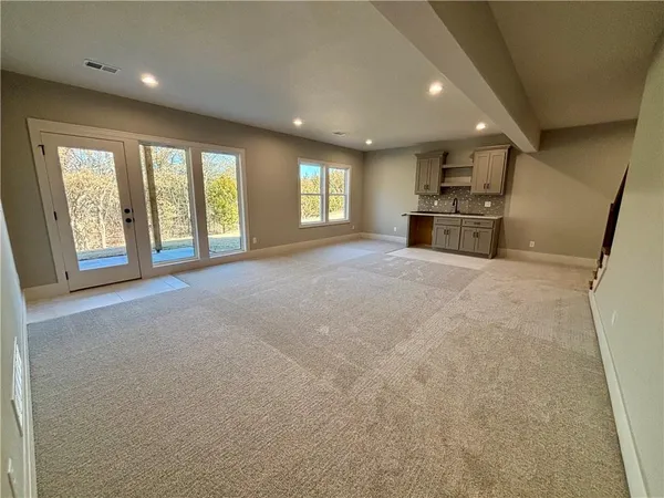 $489,750 | 1204 Northeast 5th Street, Oak Grove, MO 64075