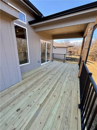 $489,750 | 1204 Northeast 5th Street, Oak Grove, MO 64075