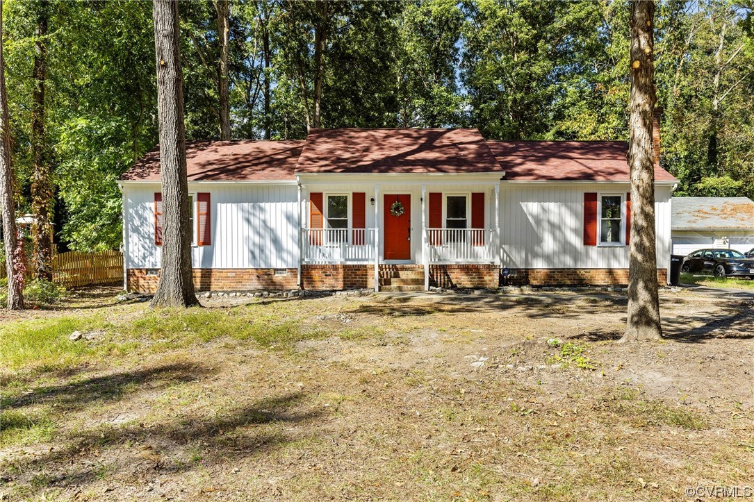 6940 Manning Road Chesterfield, VA 23832 - Photo 1 of 29 Ranch-style house with covered porch
