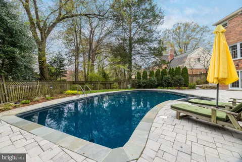 $2,350,000 | 1205 Suffield Drive, McLean, VA 22101