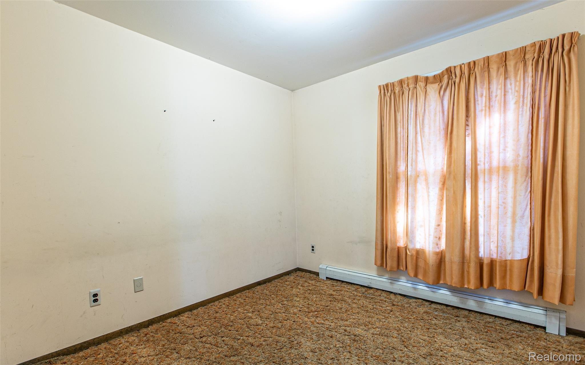 3580 Gregory Road Lake Orion, MI 48359 - Photo 18 of 31 -14.jpg