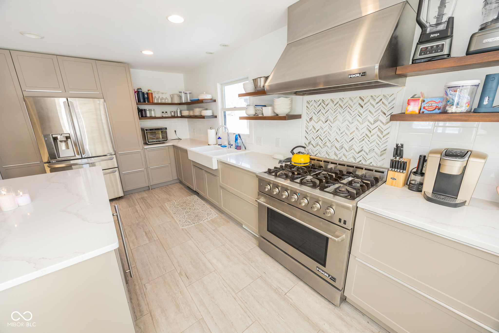 1055 Arroyo Road Greenwood, IN 46143 - Photo 12 of 49