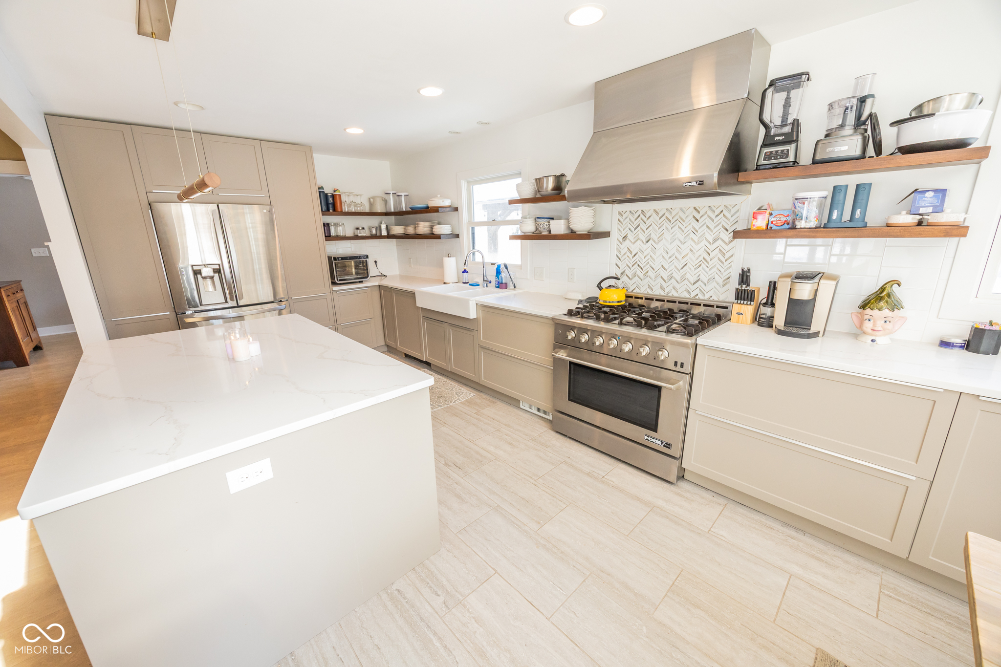 1055 Arroyo Road Greenwood, IN 46143 - Photo 13 of 49