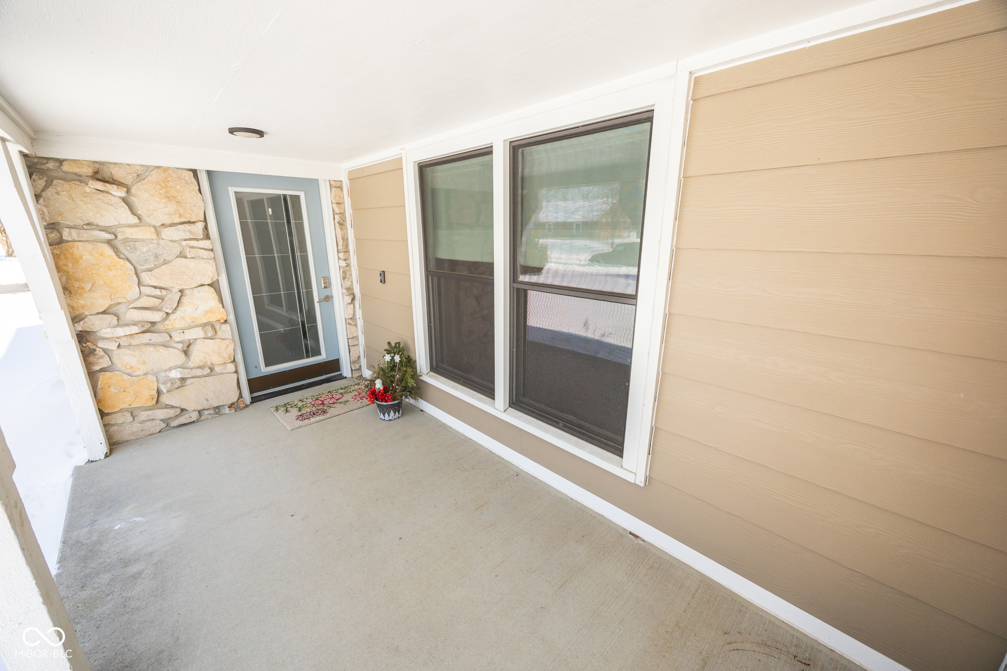 1055 Arroyo Road Greenwood, IN 46143 - Photo 2 of 49