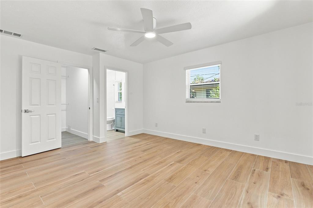 2881 Poppy Road Venice, FL 34293 - Photo 14 of 24 Gallery Image 14