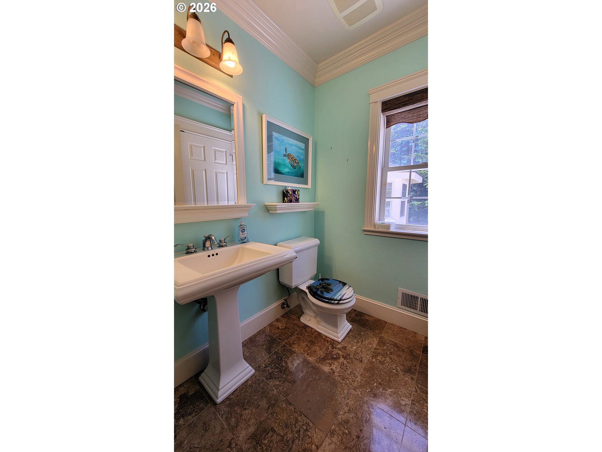83160 Clear Lake Road Florence, OR 97439 - Photo 11 of 32 Bathroom