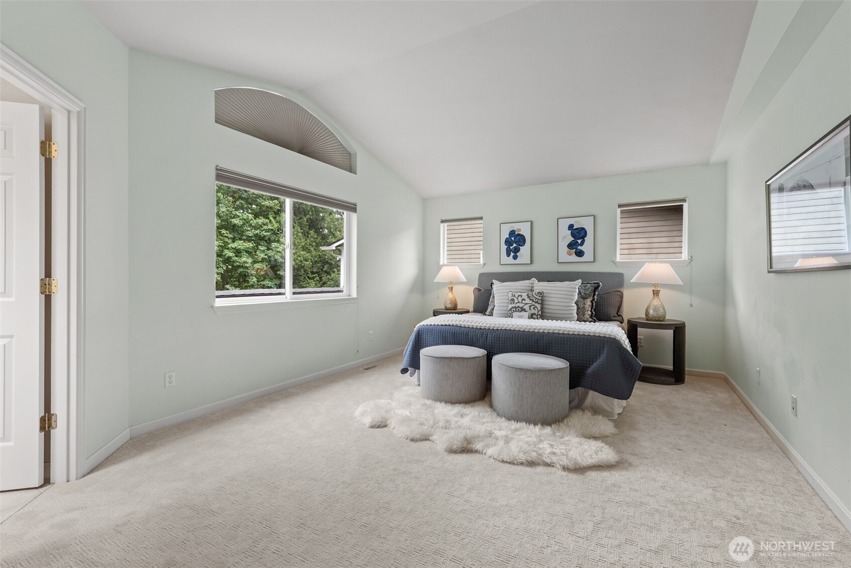 9118 Northeast 160th Place Bothell, WA 98011 - Photo 16 of 33