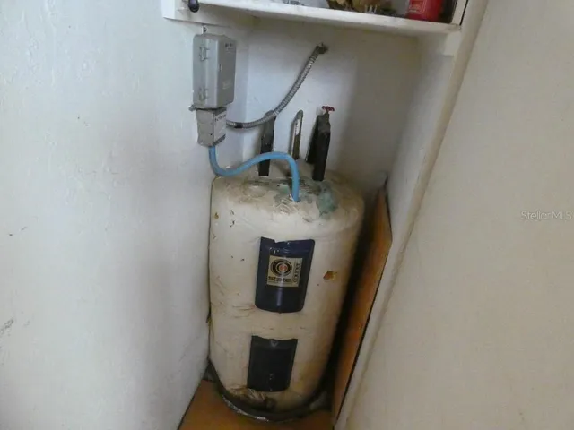 a close view of door lock