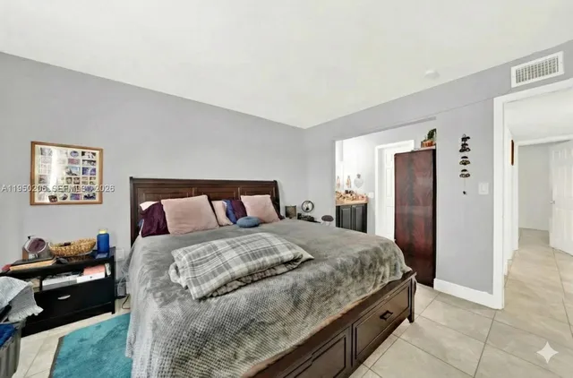 $2,600 | 10810 Northwest 7th Street, Unit 6B, Miami, FL 33172