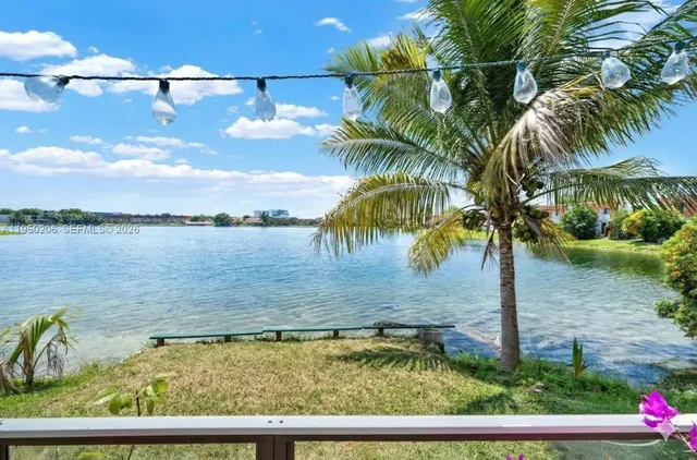 $2,600 | 10810 Northwest 7th Street, Unit 6B, Miami, FL 33172