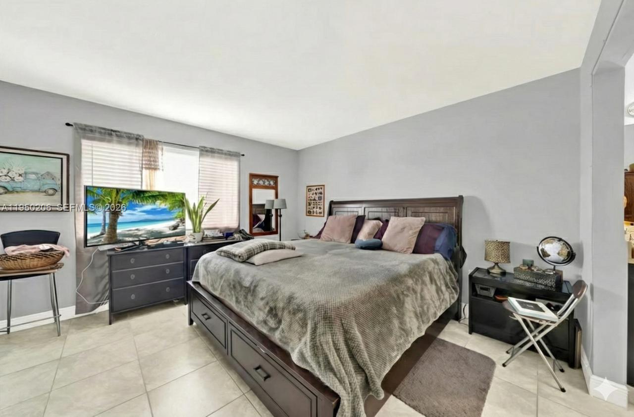 10810 Northwest 7th Street, Unit 6B Miami, FL 33172 - Photo 10 of 19